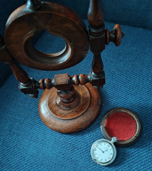 ANTIQUE TREEN TURNED OAK FOB WATCH STANDHOLDER - ADDITIONAL PHOTO 7