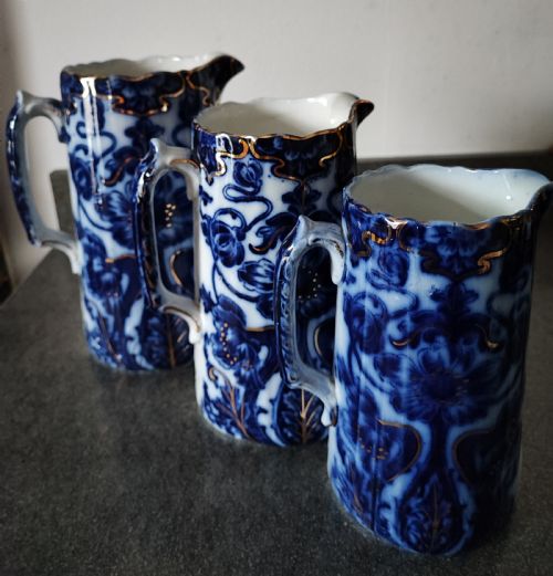 GOOD SET OF 3 VICTORIAN STAFFORDSHIRE FLO BLUE JUGS - ADDITIONAL PHOTO 6