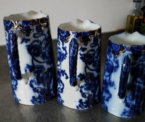 GOOD SET OF 3 VICTORIAN STAFFORDSHIRE FLO BLUE JUGS - ADDITIONAL PHOTO 9