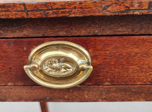 A GEORGE III MAHOGANY 2 DRAWER SIDE TABLE - ADDITIONAL PHOTO 1