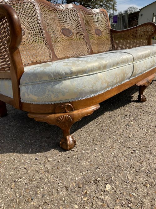 A GOOD ANTIQUE CARVED WALNUT SOFA - ADDITIONAL PHOTO 5