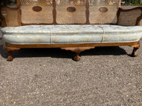 A GOOD ANTIQUE CARVED WALNUT SOFA - ADDITIONAL PHOTO 6