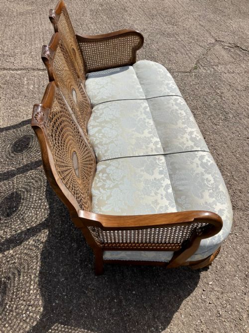 A GOOD ANTIQUE CARVED WALNUT SOFA - ADDITIONAL PHOTO 7