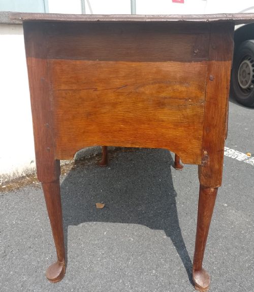 A RARE GEORGE III PINE SIDE TABLE - ADDITIONAL PHOTO 1