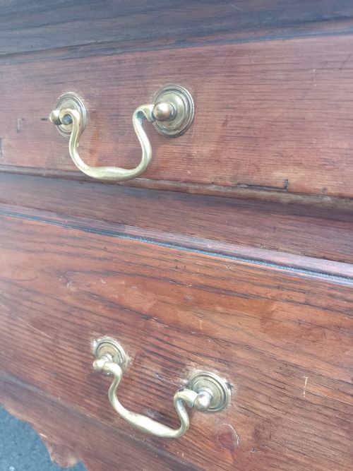 A RARE GEORGE III PINE SIDE TABLE - ADDITIONAL PHOTO 4