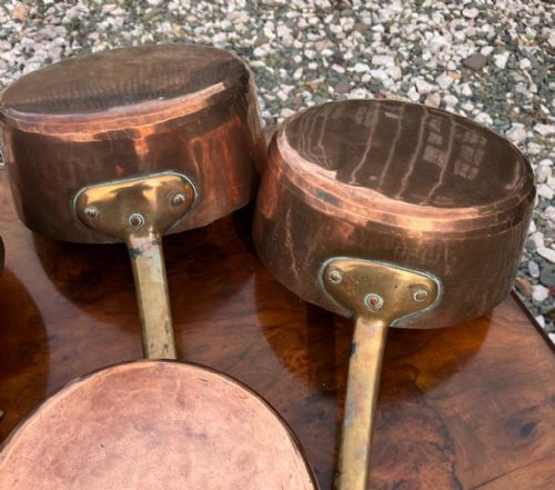 ANTIQUE SET OF 6 COPPER AND BRASS FRENCH PANS - ADDITIONAL PHOTO 3