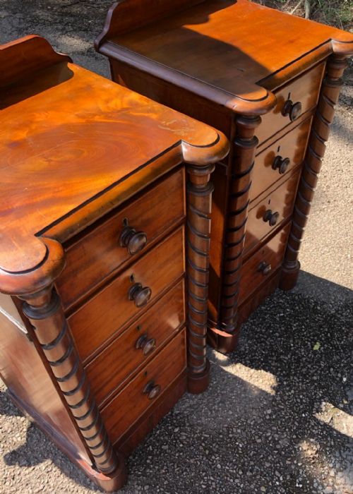 AN ANTIQUE PAIR OF VICTORIAN MAHOGANY BEDSIDES - ADDITIONAL PHOTO 1