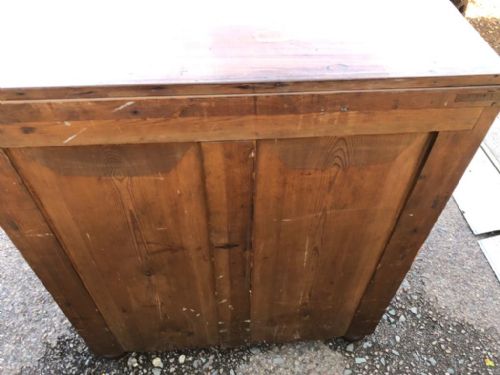 UNUSUAL SMALL MAHOGANY VICTORIAN CHEST OF DRAWERS - ADDITIONAL PHOTO 3