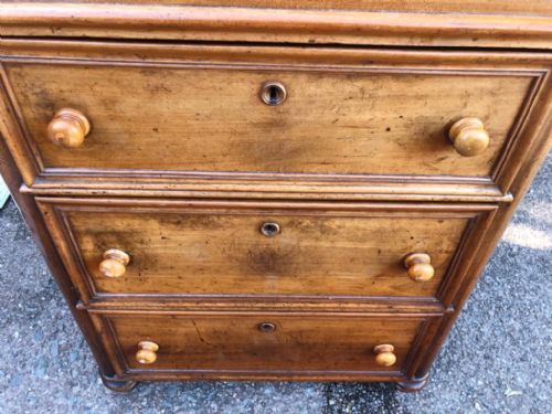 UNUSUAL SMALL MAHOGANY VICTORIAN CHEST OF DRAWERS - ADDITIONAL PHOTO 4