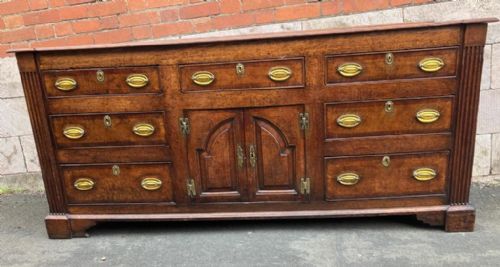 A FINE 18C NORTH COUNTRY OAK LOW DRESSER - ADDITIONAL PHOTO 6