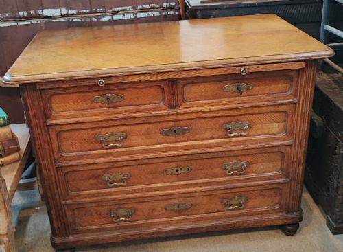 ANTIQUE FRENCH OAK CHEST OF DRAWERS WITH WRITING SLIDE - ADDITIONAL PHOTO 1