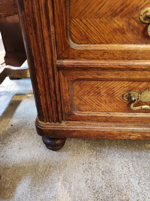 ANTIQUE FRENCH OAK CHEST OF DRAWERS WITH WRITING SLIDE - ADDITIONAL PHOTO 7