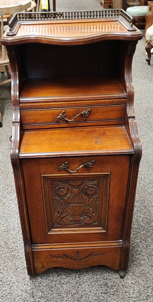 a victorian walnut and brass tall coal box - CATEGORY: ANTIQUE FIREPLACES - DATED VICTORIAN