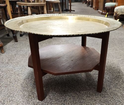 AN ANTIQUE BRASS TOPPED MIDDLE EASTERN COFFEE TABLE - ADDITIONAL PHOTO 12