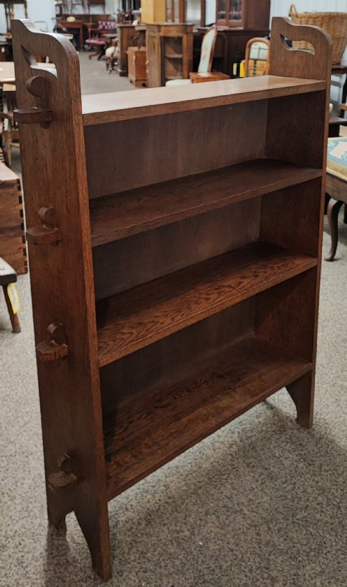 art's and crafts oak open bookcase in the liberty's style - CATEGORY: ANTIQUE BOOKCASES - DATED 1900