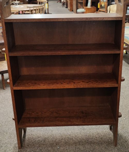ART'S AND CRAFTS OAK OPEN BOOKCASE IN THE LIBERTY'S STYLE - ADDITIONAL PHOTO 7