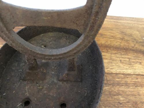 A CAST IRON OVAL 19C BOOT SCRAPER - ADDITIONAL PHOTO 2
