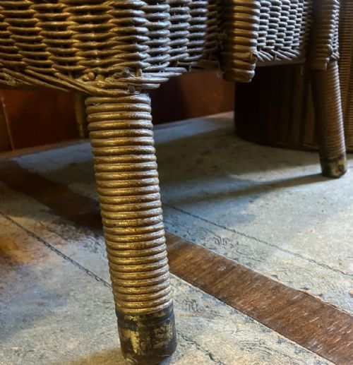 A LLOYD LOOM CHAIR AND LAUNDRY BASKET - ADDITIONAL PHOTO 4