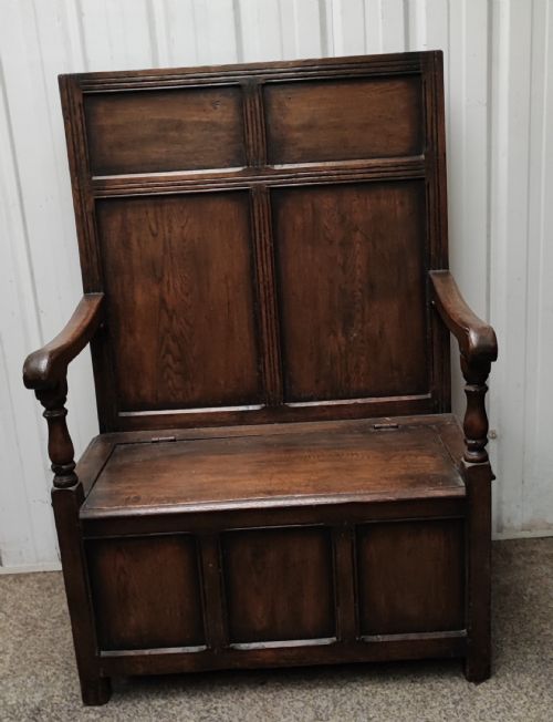 antique high back oak settle - CATEGORY: ANTIQUE FURNITURE - DATED 1900