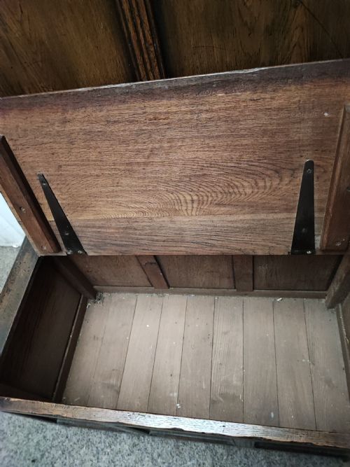 ANTIQUE HIGH BACK OAK SETTLE - ADDITIONAL PHOTO 4