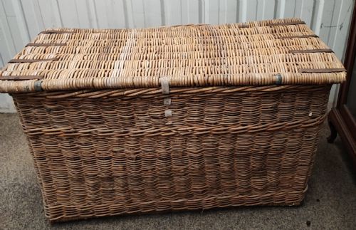 ANTIQUE WICKER LOG OR LAUNDRY BASKET OF EXTRA LARGE SIZE - ADDITIONAL PHOTO 8