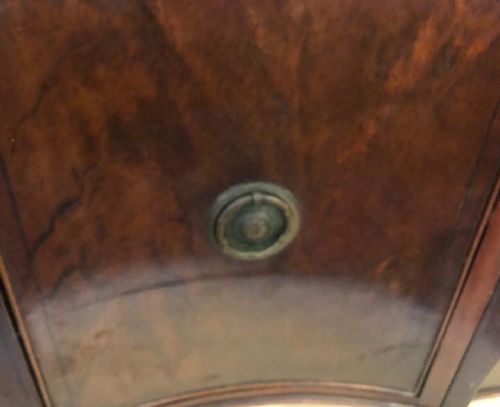 AN ANTIQUE MAHOGANY SIDEBOARD IN THE GEORGE III STYLE - ADDITIONAL PHOTO 4
