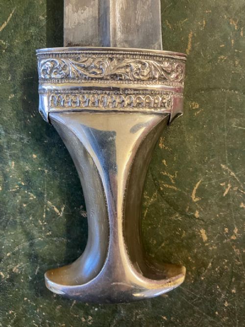 TRIBAL ART FINELY DECORATED SILVER CLAD OMANI JAMBIYA DAGGER WITH HORN HILT - ADDITIONAL PHOTO 5
