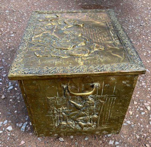 VICTORIAN EMBOSSED BRASS COAL BOX - ADDITIONAL PHOTO 3