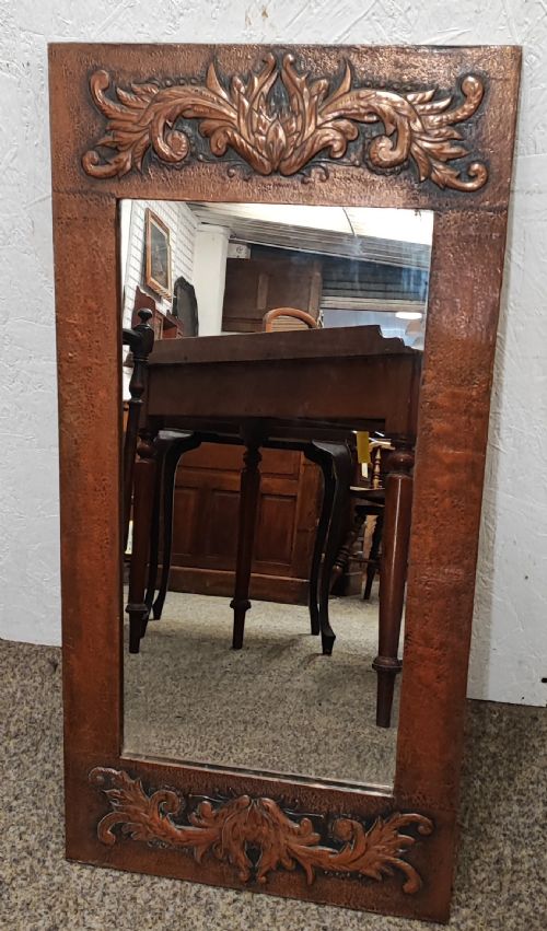 AN ANTIQUE ARTS AND CRAFTS COPPER FRAMED MIRROR - ADDITIONAL PHOTO 8