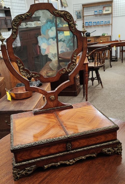 A FINE FRENCH KINGWOOD AND ORMOLU DRESSING MIRROR - ADDITIONAL PHOTO 3
