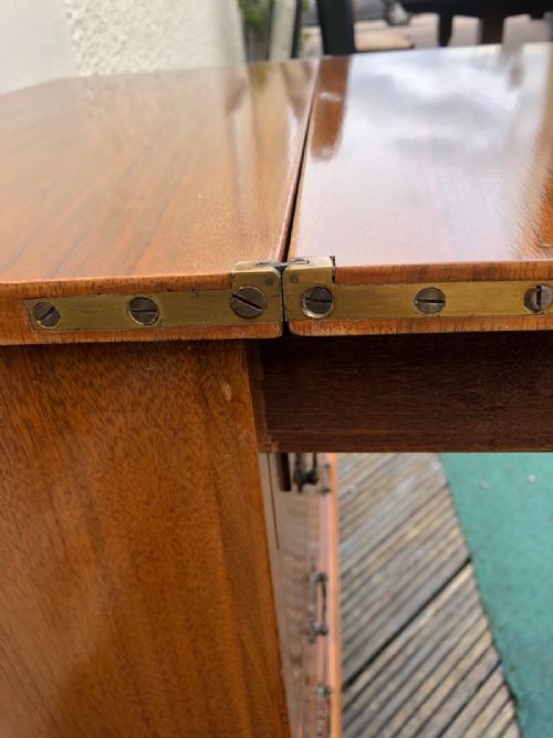 AN QUALITY ANTIQUE WALNUT CHEST OF DRAWERS - ADDITIONAL PHOTO 2