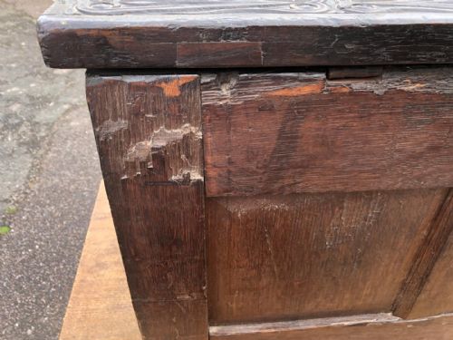 17C CARVED OAK COFFER - ADDITIONAL PHOTO 6