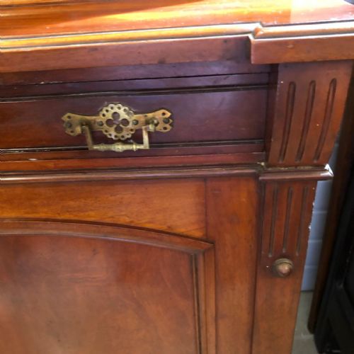 AN ANTIQUE MAHOGANY 2 DOOR BOOKCASE - ADDITIONAL PHOTO 6