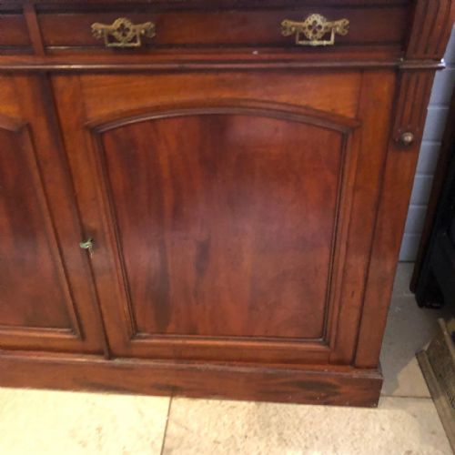 AN ANTIQUE MAHOGANY 2 DOOR BOOKCASE - ADDITIONAL PHOTO 7