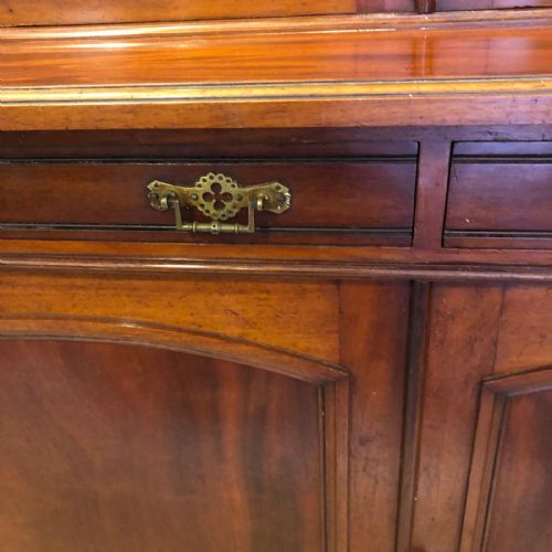 AN ANTIQUE MAHOGANY 2 DOOR BOOKCASE - ADDITIONAL PHOTO 17