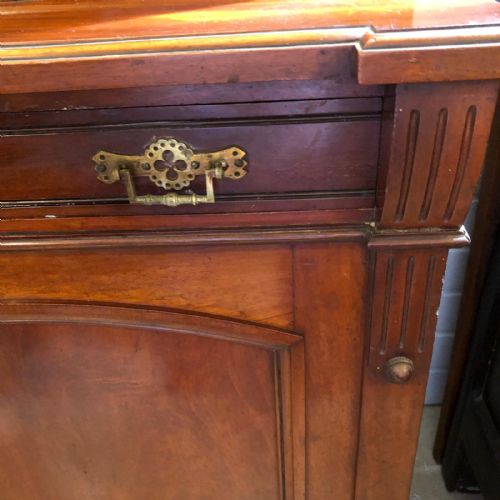 AN ANTIQUE MAHOGANY 2 DOOR BOOKCASE - ADDITIONAL PHOTO 19