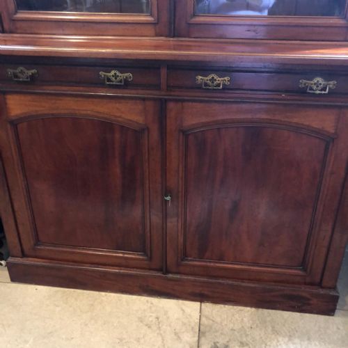 AN ANTIQUE MAHOGANY 2 DOOR BOOKCASE - ADDITIONAL PHOTO 20