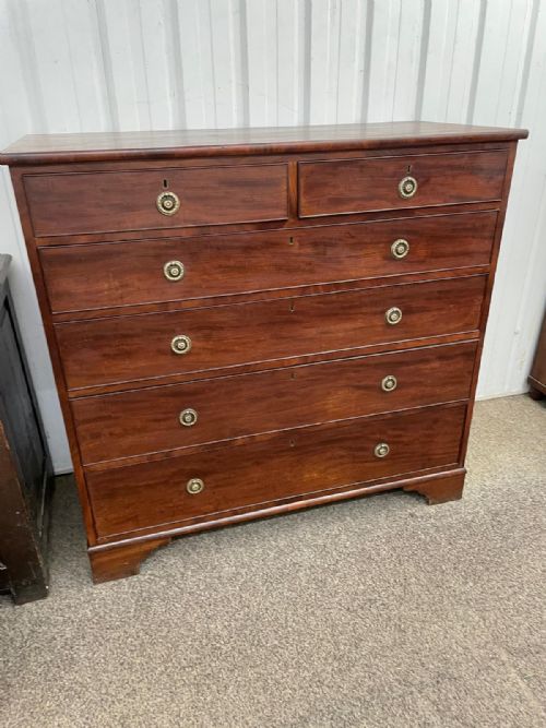antique mahogany chest of drawers - CATEGORY: ANTIQUE CHEST OF DRAWERS - DATED 19TH CENTURY