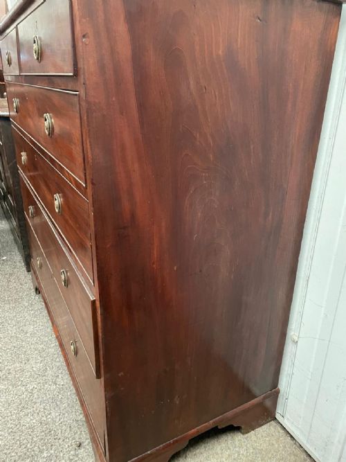 ANTIQUE MAHOGANY CHEST OF DRAWERS - ADDITIONAL PHOTO 2