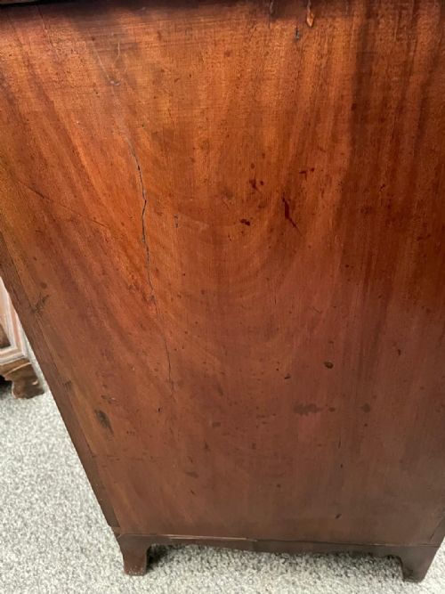 ANTIQUE MAHOGANY CHEST OF DRAWERS - ADDITIONAL PHOTO 4
