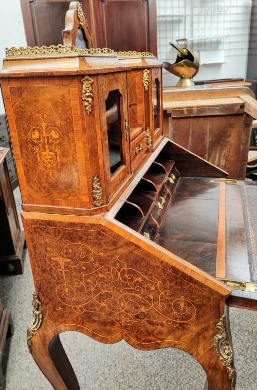 SUPERB VICTORIAN LADIES BURR WALNUT DESK - ADDITIONAL PHOTO 24