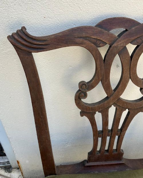 A PAIR OF GEORGIAN MAHOGANY SIDE CHAIRS - ADDITIONAL PHOTO 1