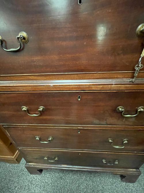 CHARMING GEORGIAN MAHOGANY CHEST ON CHEST OF SMALL PROPORTION - ADDITIONAL PHOTO 14