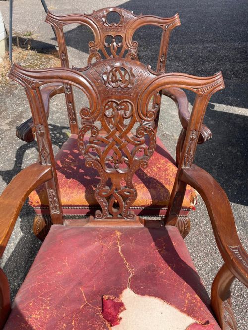 A FINE SET OF ANTIQUE MAHOGANY CHIPPENDALE STYLE DINING CHAIRS - ADDITIONAL PHOTO 1