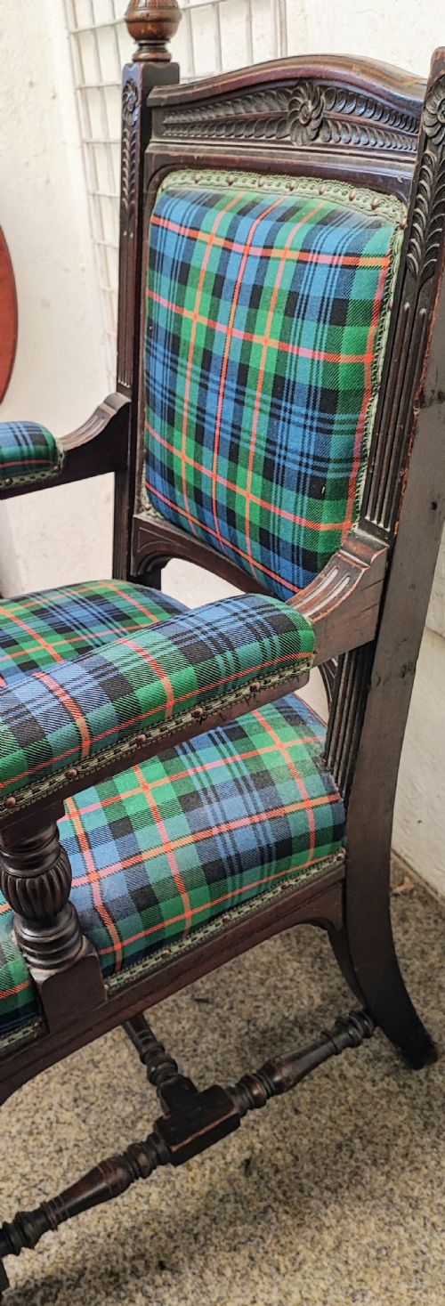 ANTIQUE BARONIAL MAHOGANY DESK OR LIBRARY ARMCHAIR - ADDITIONAL PHOTO 3