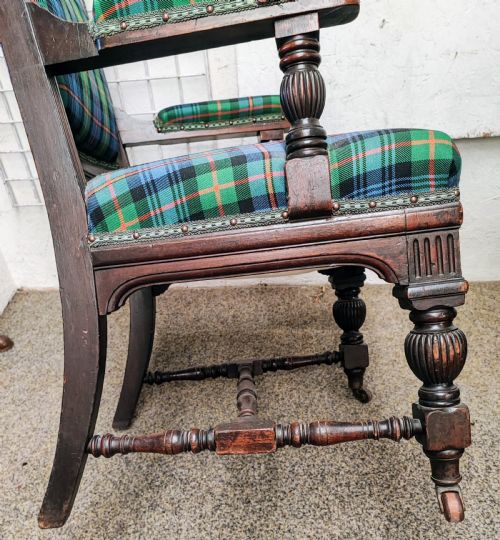 ANTIQUE BARONIAL MAHOGANY DESK OR LIBRARY ARMCHAIR - ADDITIONAL PHOTO 6