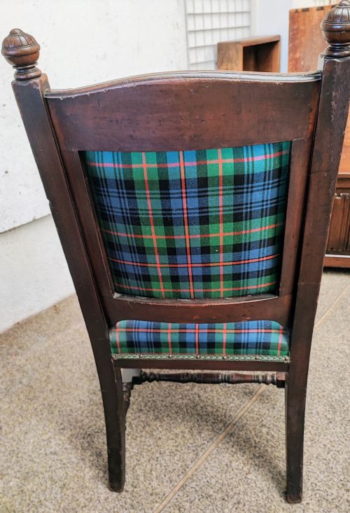 ANTIQUE BARONIAL MAHOGANY DESK OR LIBRARY ARMCHAIR - ADDITIONAL PHOTO 10