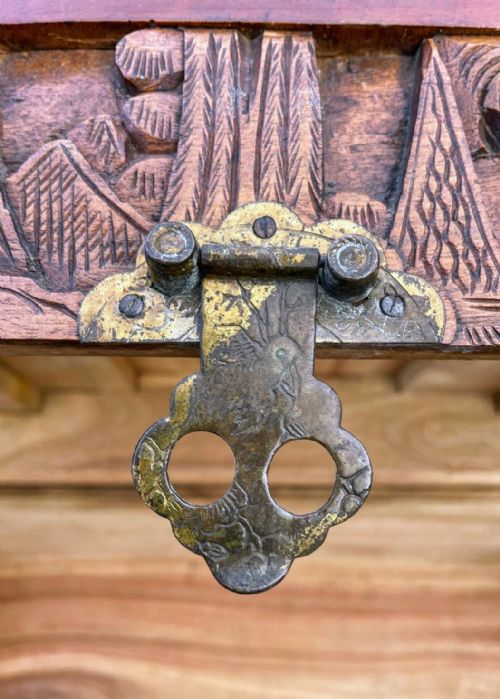 ANTIQUE SMALL CARVED CAMPHOR WOOD TRUNK - ADDITIONAL PHOTO 6