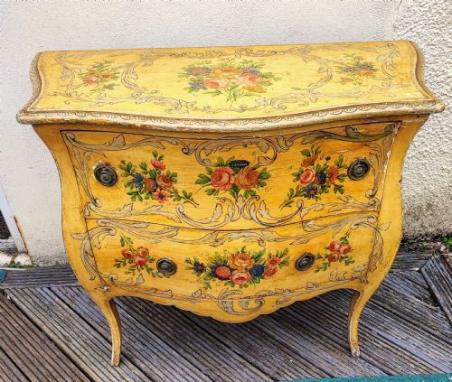 antique painted italian venetian commode - CATEGORY: ANTIQUE CHEST OF DRAWERS - DATED 1900