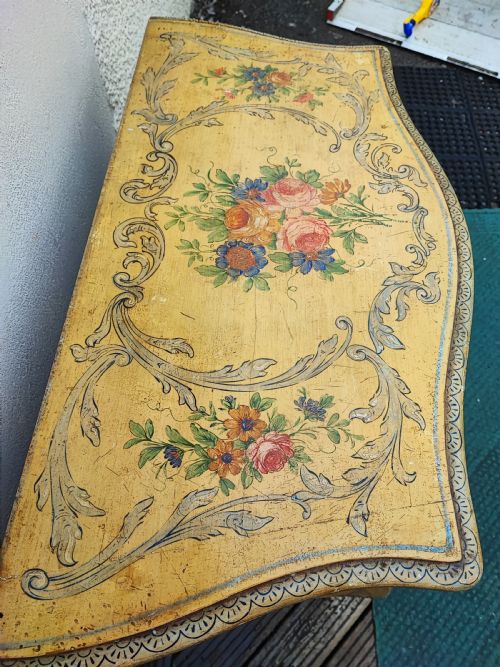 ANTIQUE PAINTED ITALIAN VENETIAN COMMODE - ADDITIONAL PHOTO 4